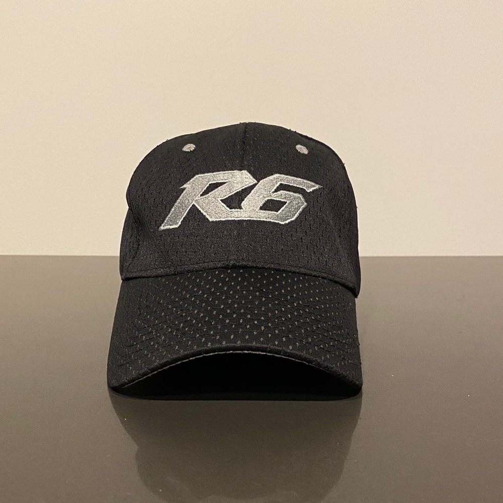 Yamaha R6 Cap